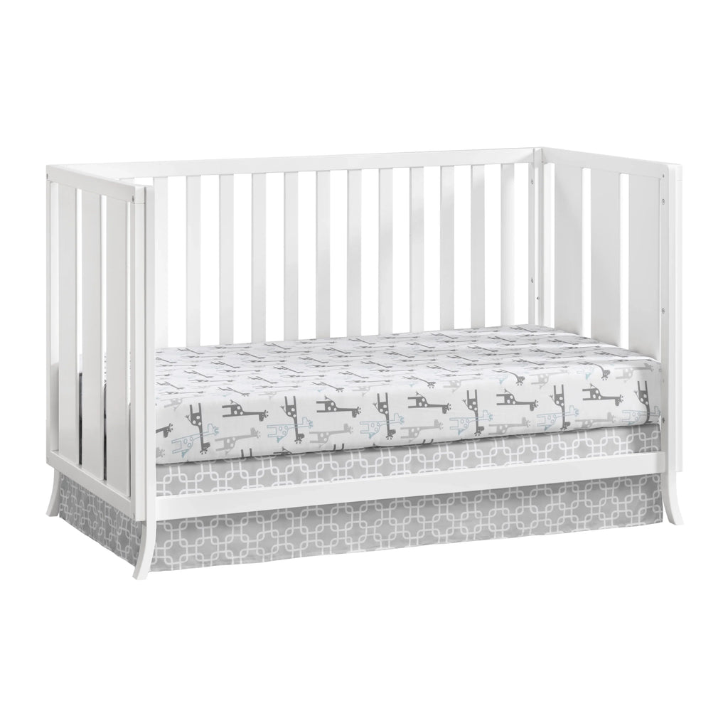 Arlie in 4 White Island 1 Baby Oxford Convertible Crib