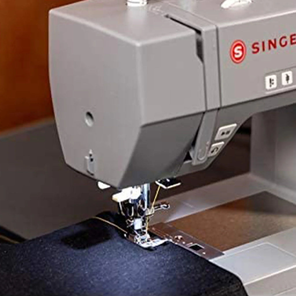 Singer Machine HD6700C Sewing 6700C Duty - Gray Heavy