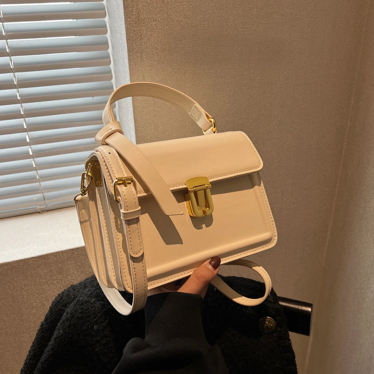 (7.9*5.93*3.16) For Junior Trendy Leather Crossbody Bag, Square Purse Women Flap Decor Inch Buckle Faux Handbag,