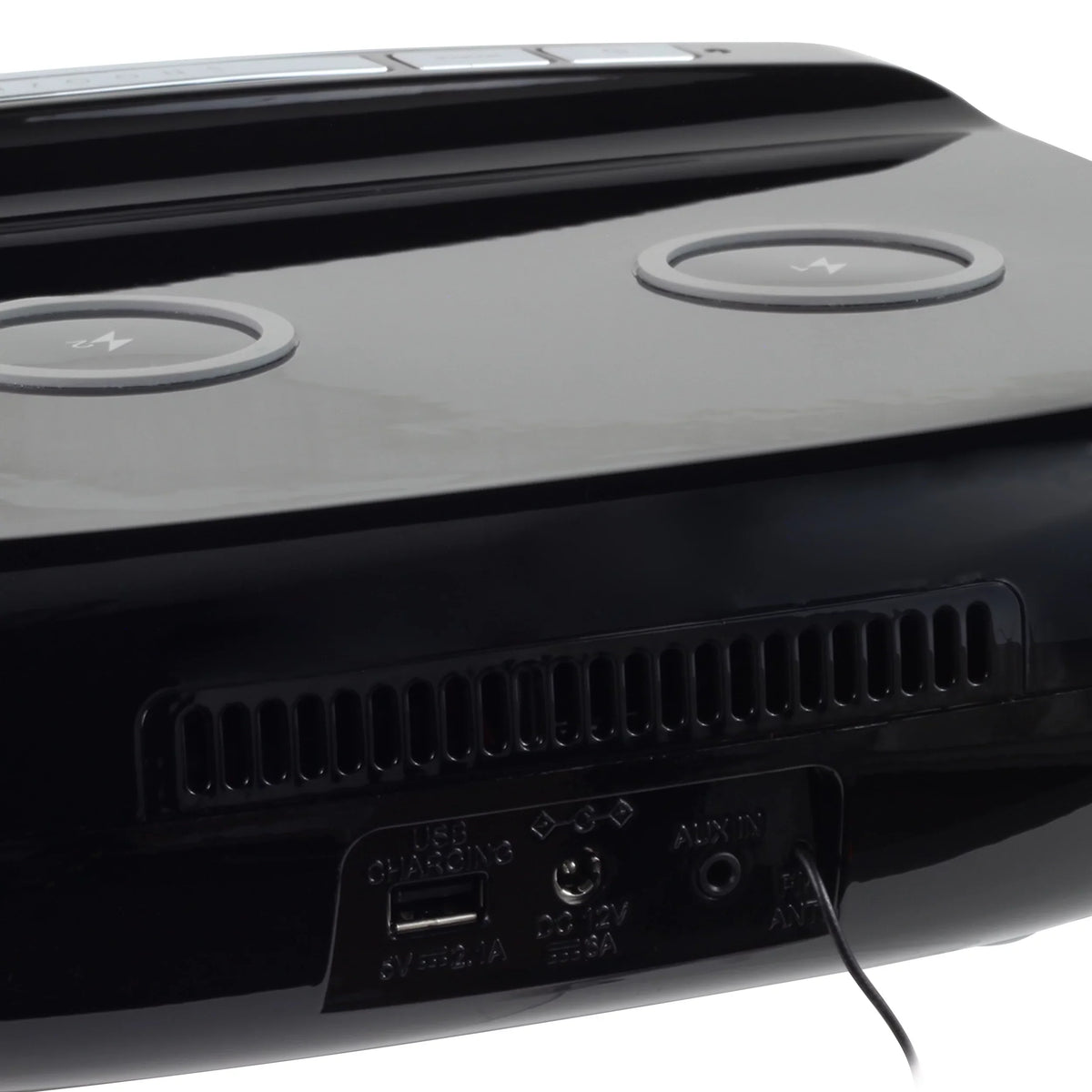 Qi System with Radio, Station Music CD, Workstaton and Wireless HiFi Studebaker FM Charging