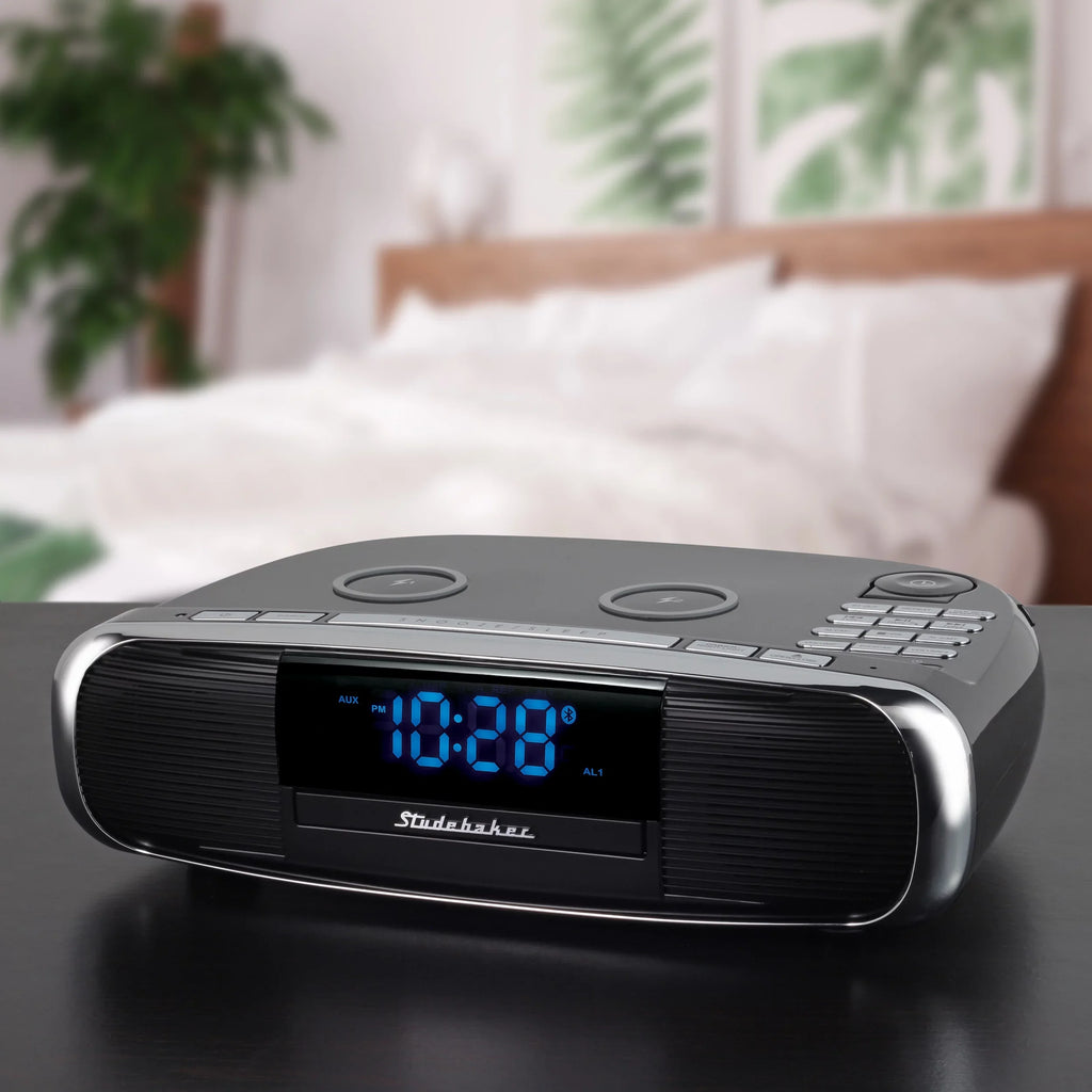 Qi System with Radio, Station Music CD, Workstaton and Wireless HiFi Studebaker FM Charging