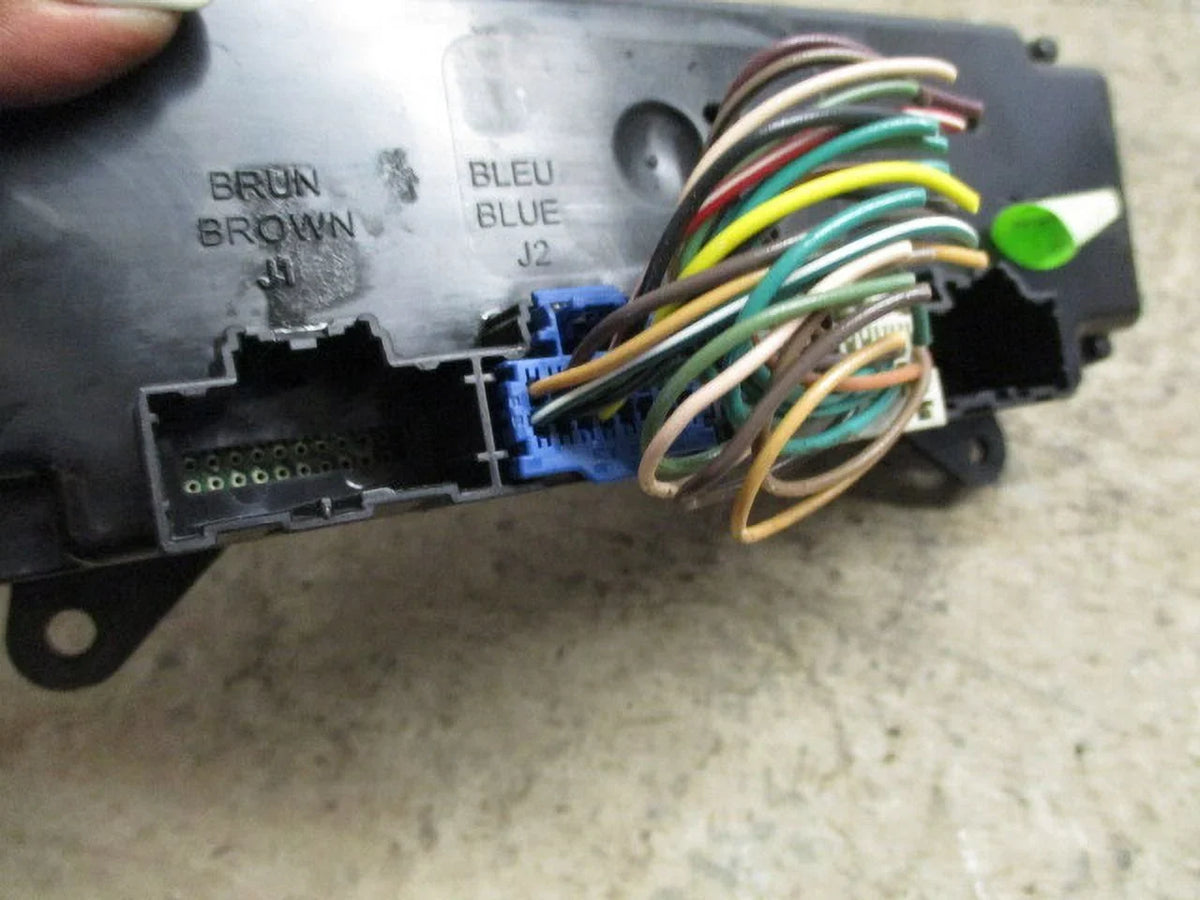 OEM Control Heater Climate (Good) Saturn Pre-Owned Manual Temperature high quality LKQ Vue AC