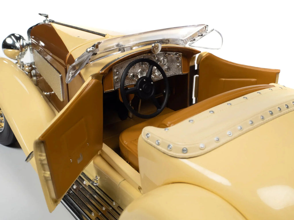 SSJ classic Duesenberg World Diecast Speedster and 1935 Car Brown 1/18 by Auto Gold Yukon Model Chocolate