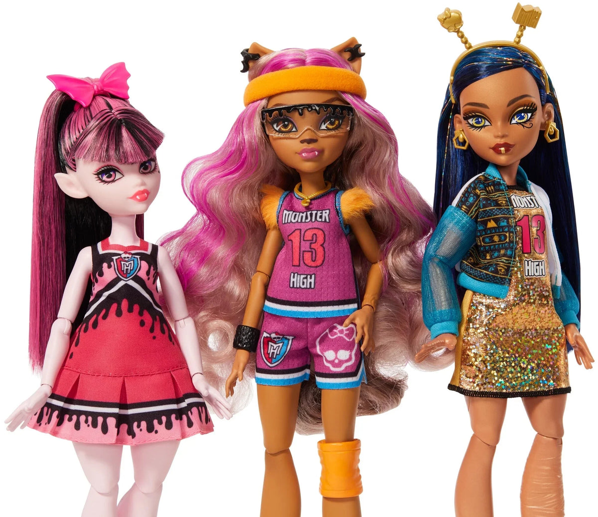 Set High & Ghoul Collectible Spirit Dolls Doll 5 Sport Draculaura with Monster Other 6-Pack, Theme,