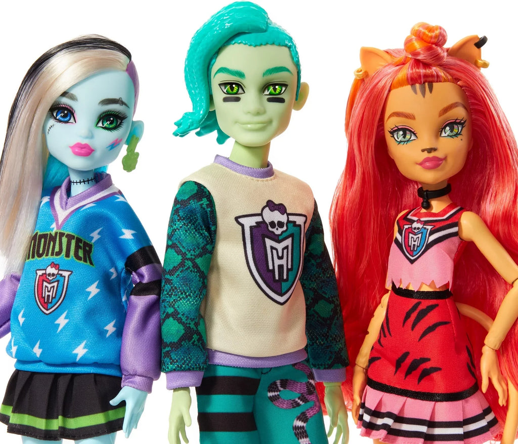 Set High & Ghoul Collectible Spirit Dolls Doll 5 Sport Draculaura with Monster Other 6-Pack, Theme,