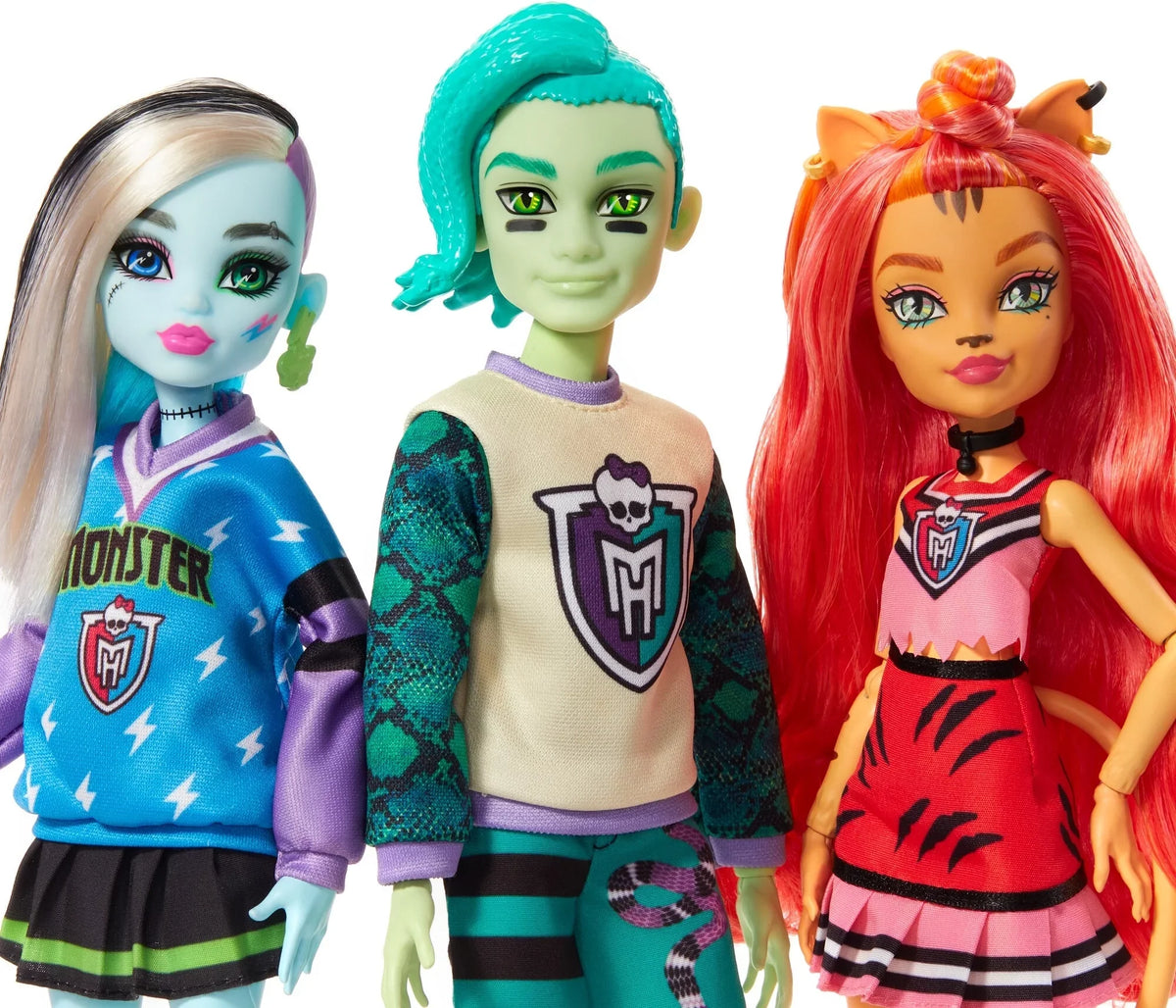 Set High & Ghoul Collectible Spirit Dolls Doll 5 Sport Draculaura with Monster Other 6-Pack, Theme,